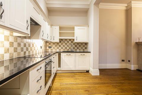 2 bedroom apartment to rent, 26 Collegiate Crescent, Collegiate S10
