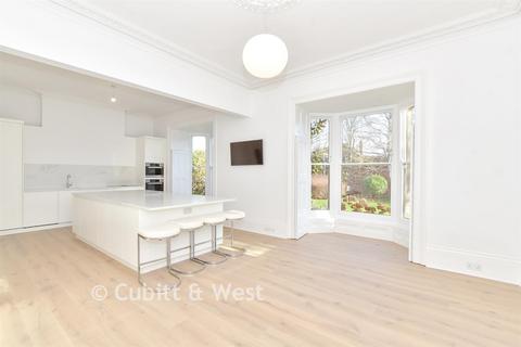 undefined, New Brighton Road, Emsworth, Hampshire