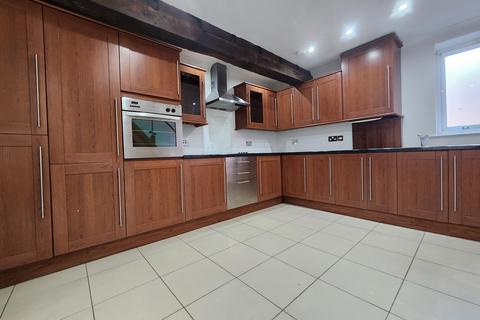 1 bedroom flat to rent, West Street, Newcastle-under-Lyme, ST5