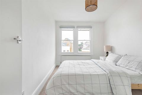 2 bedroom flat to rent, White Hart Lane, Barnes, SW13