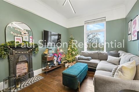 2 bedroom property for sale, St Michael's Terrace, Wood Green, London, N22