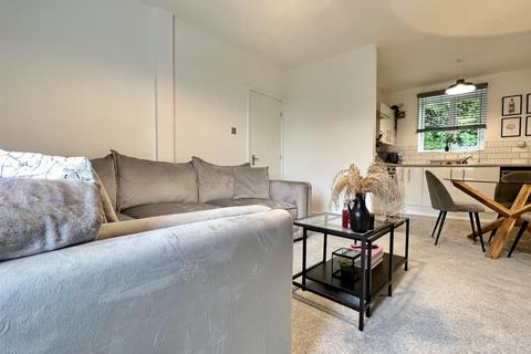 2 bedroom apartment to rent, Old Street, Sheffield