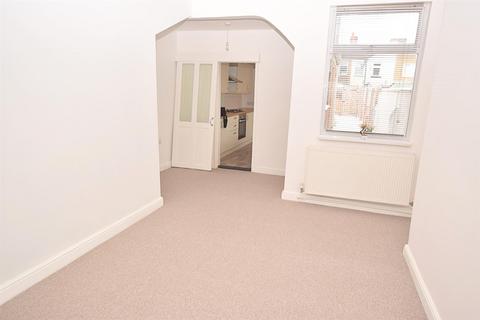 3 bedroom terraced house to rent, Combe Street, Cleethorpes DN35