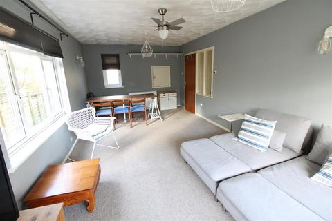 undefined, Farriers Way, Shorwell PO30
