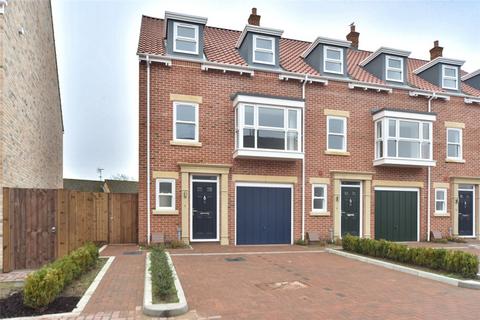 4 bedroom end of terrace house for sale, Breck Gardens, Mildenhall, Bury St. Edmunds, Suffolk, IP28