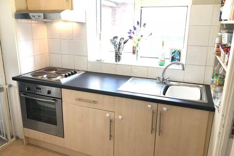 1 bedroom apartment to rent, High Street, Bovingdon HP3