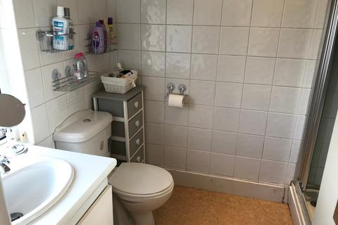 1 bedroom apartment to rent, High Street, Bovingdon HP3
