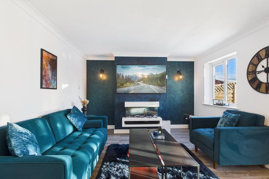 Ewe Move Spalding -  Cornfield House - Living Room