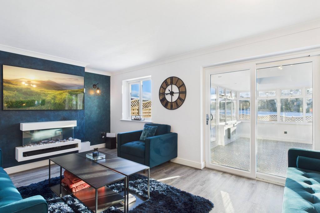 Ewe Move Spalding -  Cornfield House - Living Room