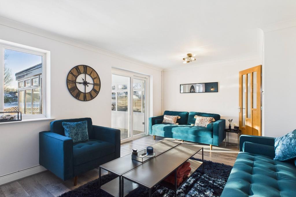 Ewe Move Spalding -  Cornfield House - Living Room