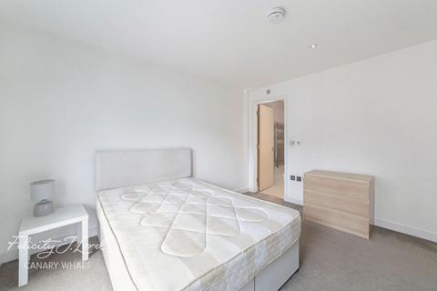 2 bedroom apartment to rent, Western Gateway, London