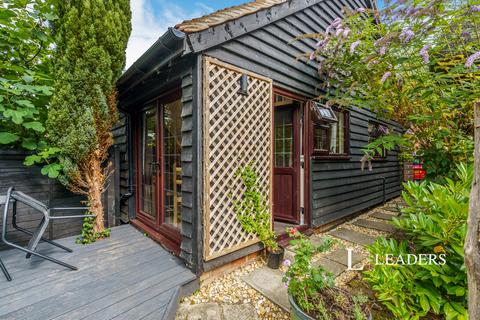 1 bedroom flat to rent, Beaver Close, Chichester, PO19