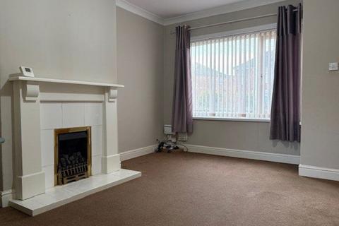 2 bedroom terraced house to rent, 100 Bristol Road, Hull, HU5 5XN