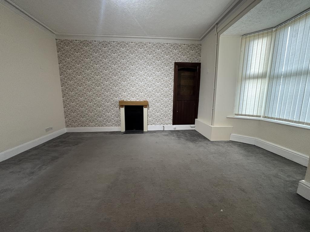 Living room (second image)
