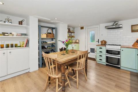 2 bedroom terraced house for sale, Highbury Road, Leeds, West Yorkshire