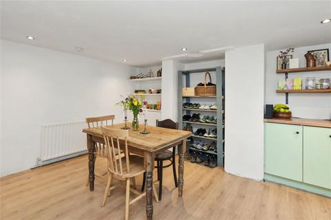 2 bedroom terraced house for sale, Highbury Road, Leeds, West Yorkshire