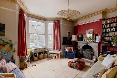 6 bedroom terraced house for sale, Ickburgh Road, London E5