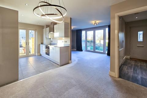 3 bedroom semi-detached house to rent, Glebe Court, Killinghall, HG3