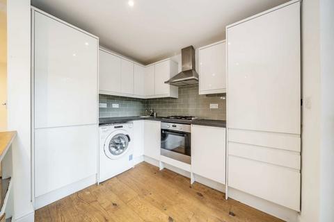 2 bedroom flat to rent, Brondesbury Villas, London NW6