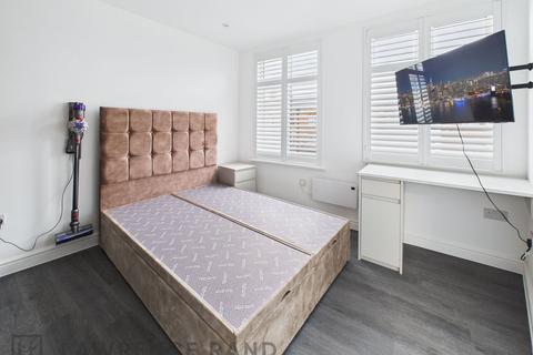 undefined, Victoria Road, Ruislip, HA4
