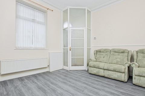 2 bedroom end of terrace house for sale, Kings Road, Ashton-under-Lyne OL6