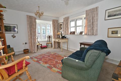 undefined, Walpole Road, Teddington TW11