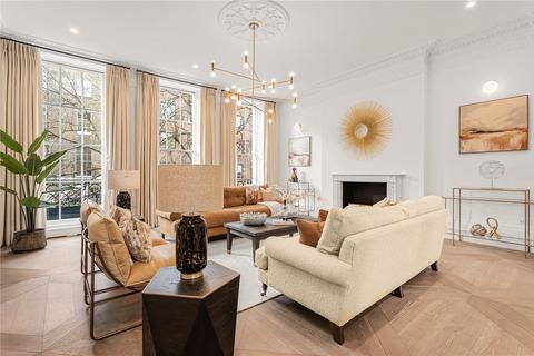 undefined, John Street, London, WC1N