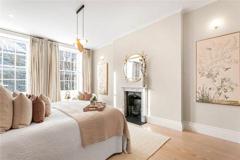undefined, John Street, London, WC1N
