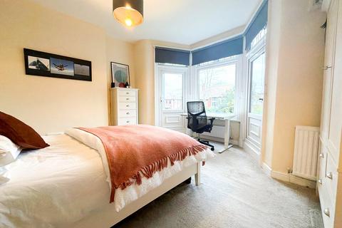 2 bedroom apartment to rent, Ballbrook Avenue, Didsbury, Manchester, M20