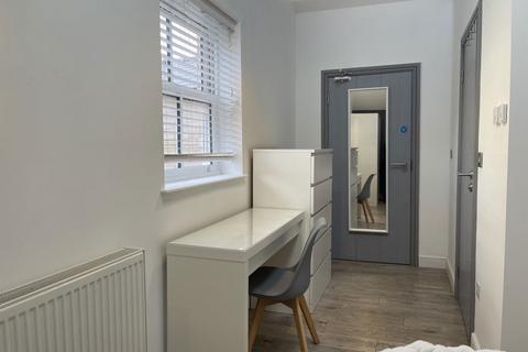 1 bedroom in a house share to rent, Rm 2, Flat 4 23 Priestgate, Peterborough, PE1 1JL