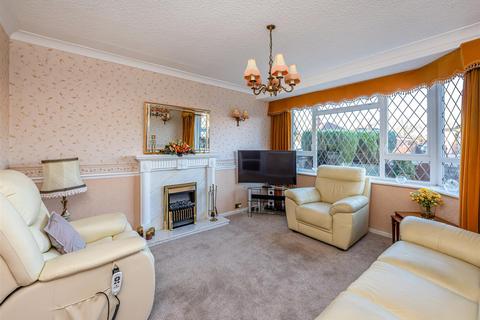 3 bedroom semi-detached house for sale, Kirkstone Crescent, Wombourne, Wolverhampton