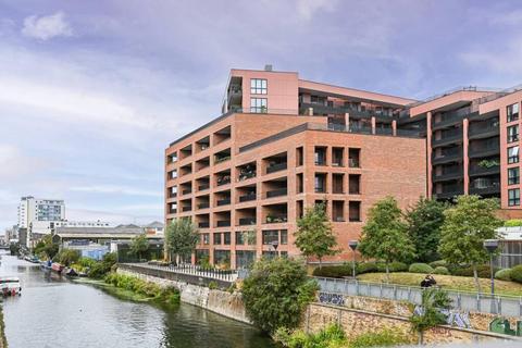 2 bedroom apartment for sale, Waters Edge Court, Bow