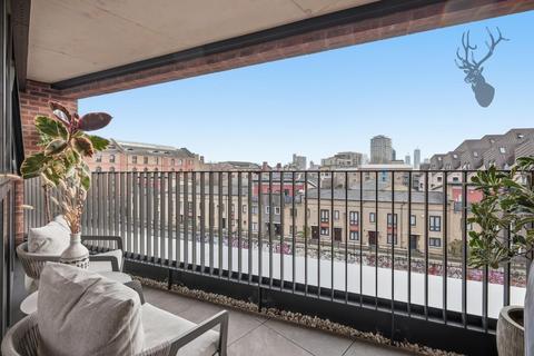 2 bedroom apartment for sale, Waters Edge Court, Bow