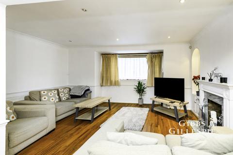 undefined, The Fairway, Ruislip, HA4