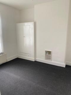 1 bedroom flat to rent, Highfield Road, Blackpool FY4