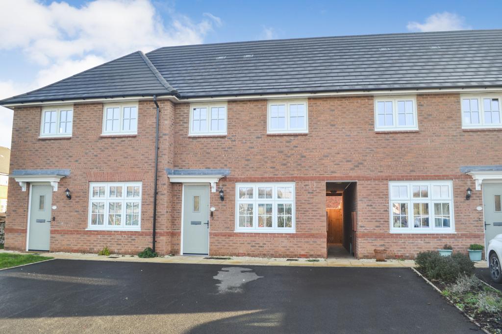 A Well Presented Two Bedroom Property in Priorsle