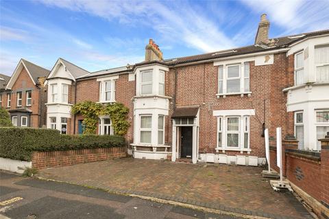 2 bedroom flat to rent, Carisbrooke Road, Walthamstow E17
