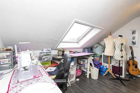 2 bedroom flat to rent, Carisbrooke Road, Walthamstow E17
