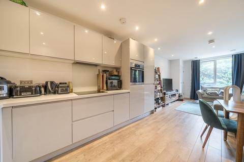 2 bedroom flat to rent, 38 Artillery Place London SE18
