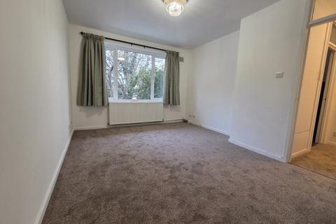 2 bedroom flat to rent, Hartley House, Ballards Lane, Finchley Central, London N3