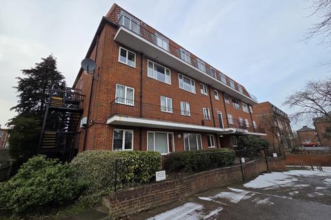 2 bedroom flat to rent, Hartley House, Ballards Lane, Finchley Central, London N3