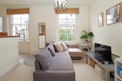 1 bedroom flat to rent, Durham Terrace, London W2