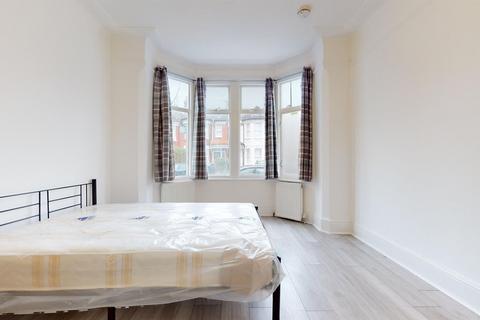 1 bedroom property to rent, Lancaster Road, Dollis Hill NW10