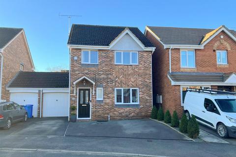 3 bedroom detached house for sale, Chambers Grove, Sheffield, S35