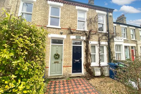 3 bedroom terraced house to rent, Halifax Road, Cambridge, CB4