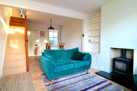3 bedroom terraced house to rent, Halifax Road, Cambridge, CB4