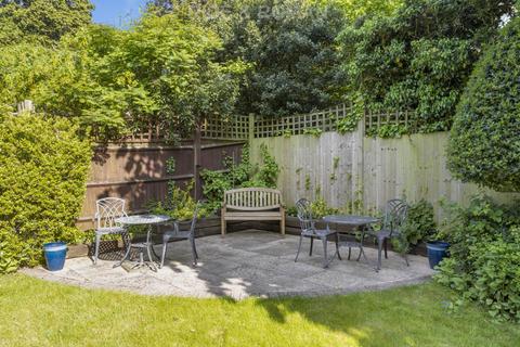 1 bedroom retirement property to rent, Upper Gordon Road, Camberley GU15