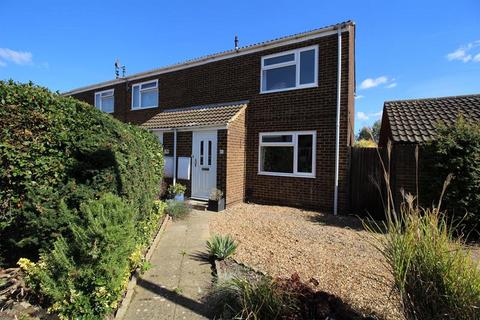 2 bedroom semi-detached house to rent, Eastdale Close, Bedford, MK42 8LY
