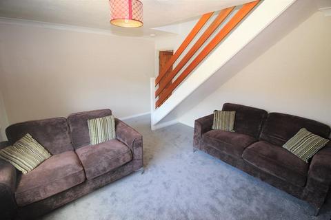 2 bedroom semi-detached house to rent, Eastdale Close, Bedford, MK42 8LY