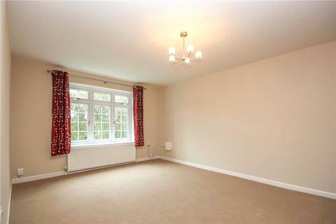 2 bedroom flat to rent, Raymer Close, St. Albans, AL1